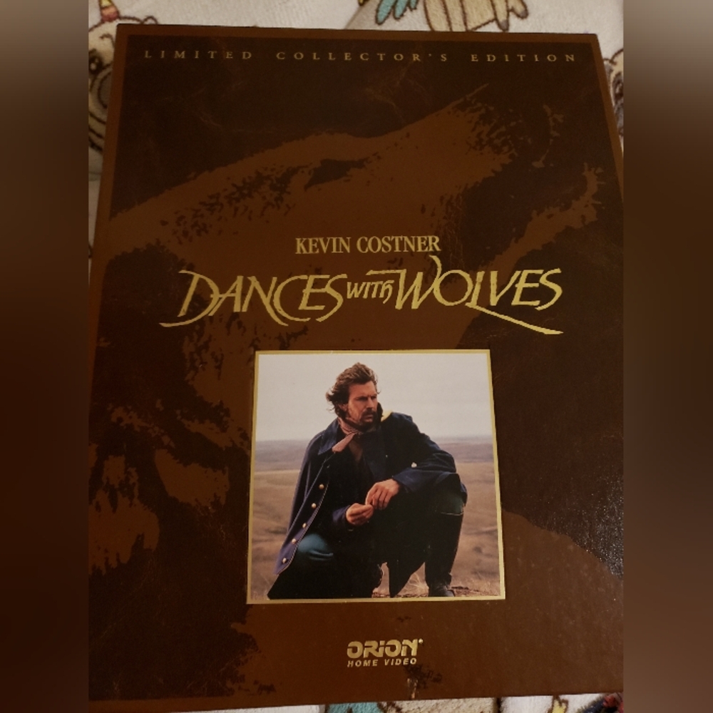 KEVIN COSTNER DANCES with WOLVES LIMITED COLLECTOR'S EDITION